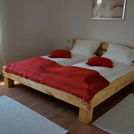 Ferienwohnung & Gaestezimmer Rixner Hilpoltstein Exterior photo